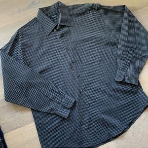 Bundle 3 for $12 - Van Heusen shirt button down collar